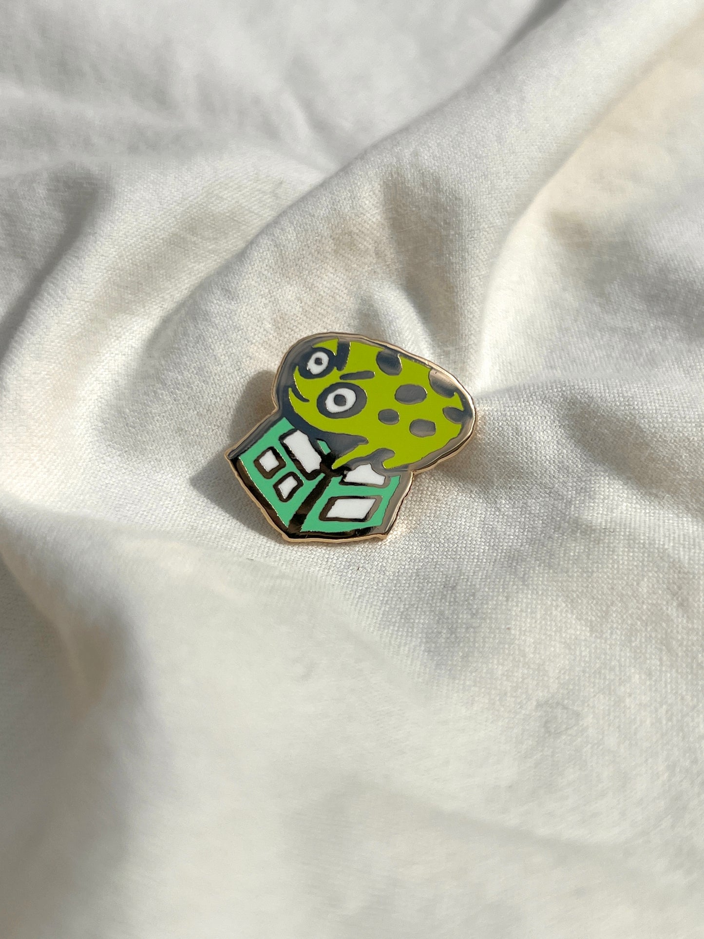 Mad Comics Frog Pin