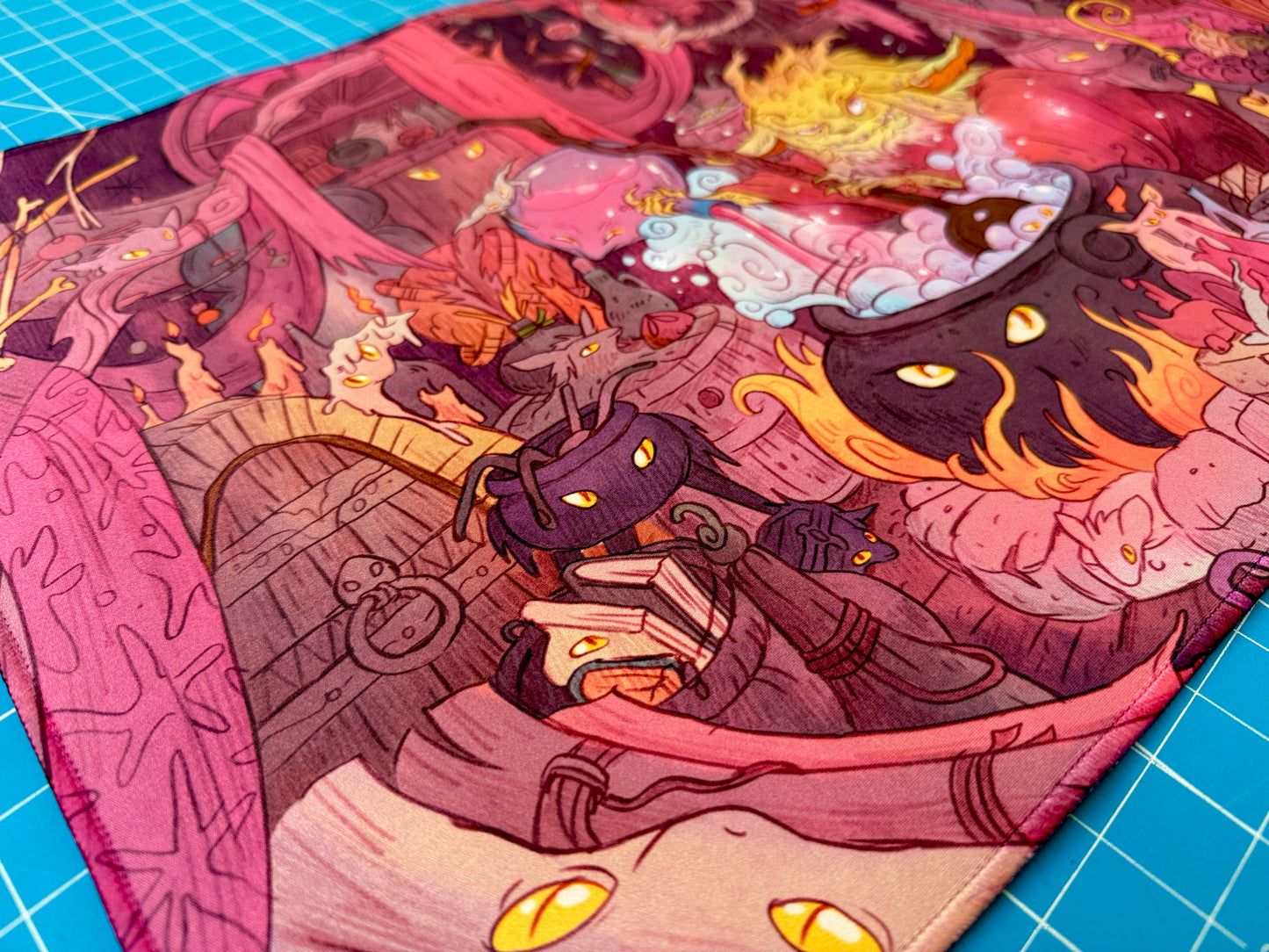 Interior Bundle Card: Lorwyn Eclipse Desk-mat